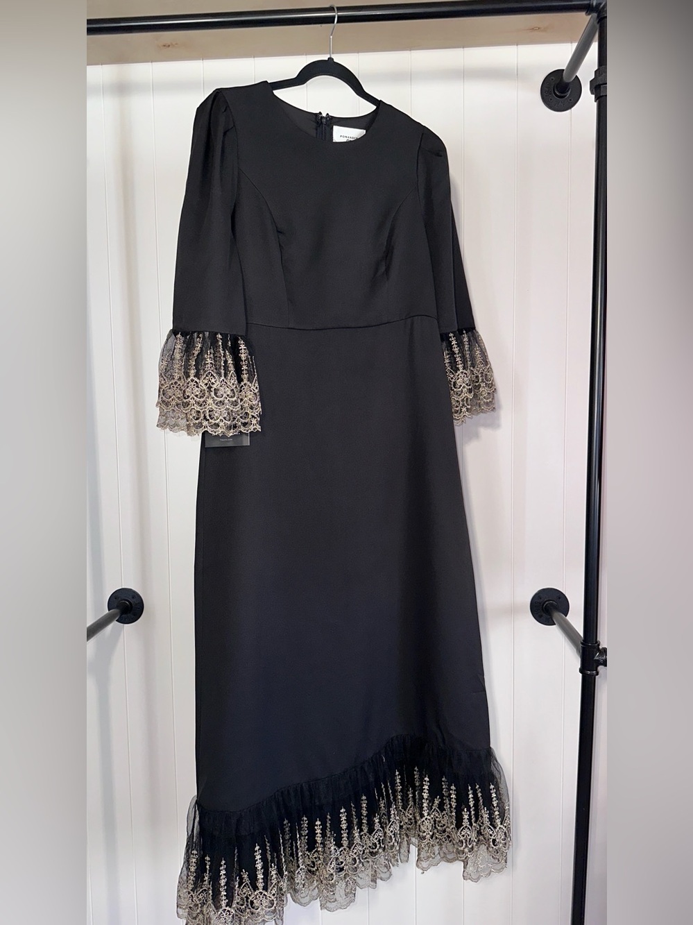 NWT Pomander Place Tuckernuck Lillith Black Gold Lace Trim Dress L